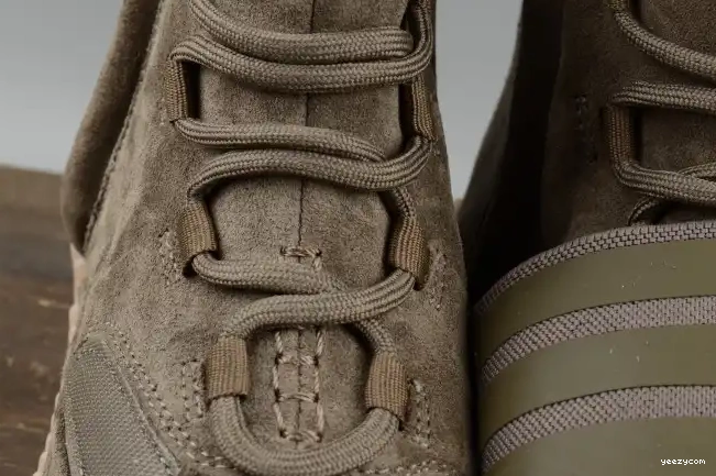Brown 750 Yeezy adidas Light Boost BY2456 0619